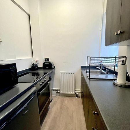 Modern, Stylish Apartment In Central باث المظهر الخارجي الصورة
