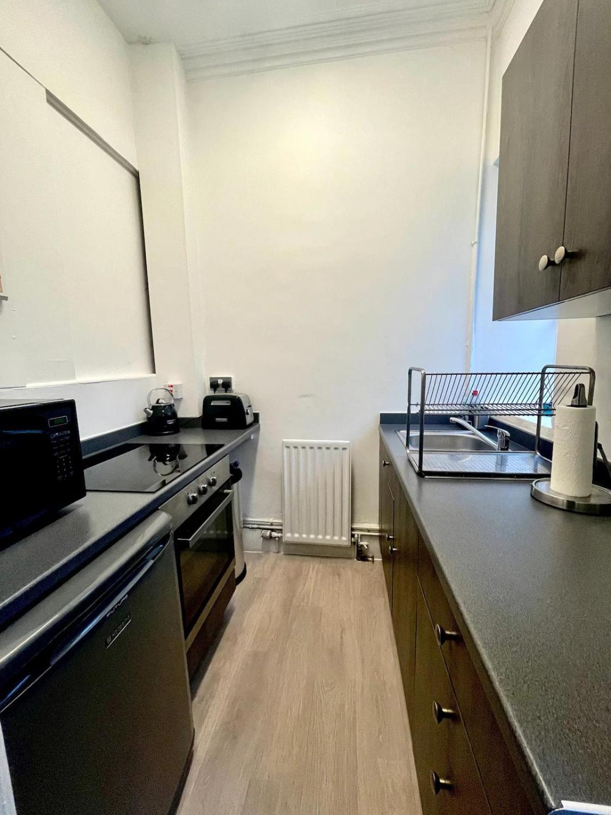 Modern, Stylish Apartment In Central باث المظهر الخارجي الصورة